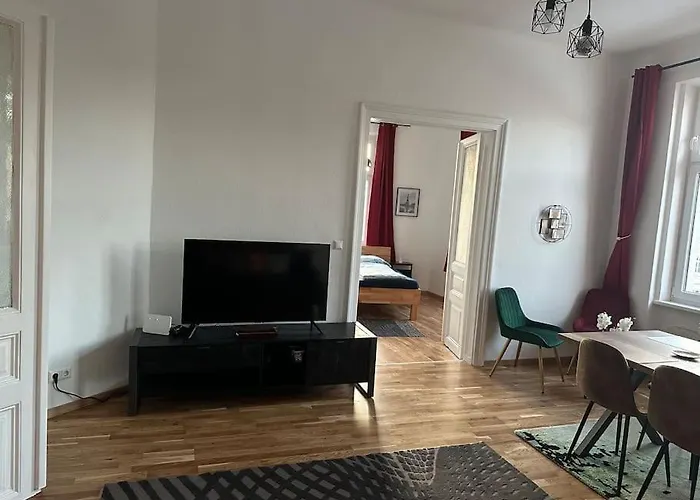 Klimatisierter Wiener Altbauflair Im Zentrum Wiens